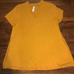 Zenana Premium size large mustard colored shirt